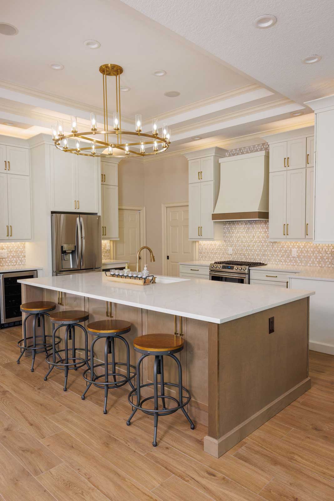 Best Tile Flooring Options For Your Home 4 White And Wood Kitchen